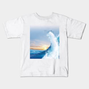 sea waves Kids T-Shirt